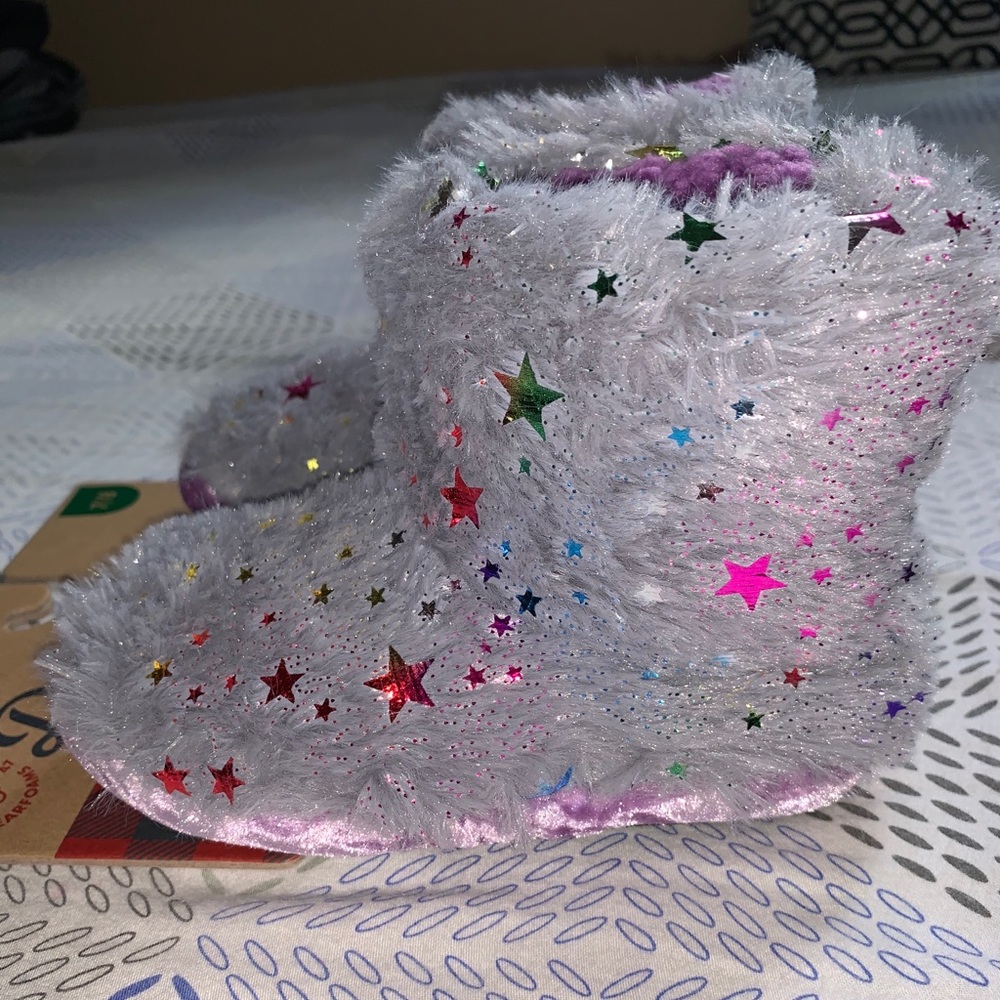 Dearfoam girls slippers with stars size 7/8 - Picture 3 of 3
